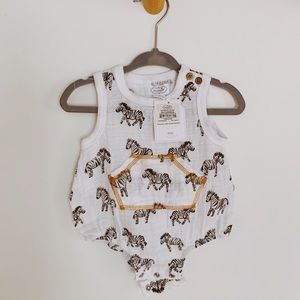 NWT Mud Pie | Zebra Bubble | 0-3 months